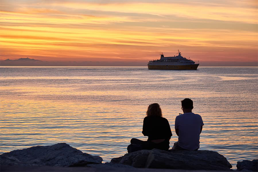 Stress-Free Ferry Travel: Why P&O Ferries Makes Crossing the Channel Simple