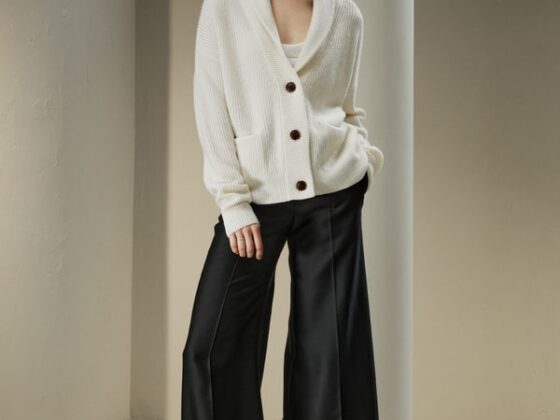 Seidige Leichtigkeit trifft Stil: LILYSILK Pullover, die Komfort neu definieren