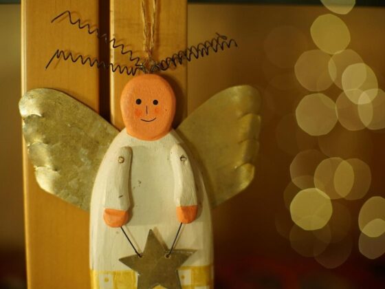 Old World Christmas: Preserving Holiday Magic Through Handcrafted Tradition