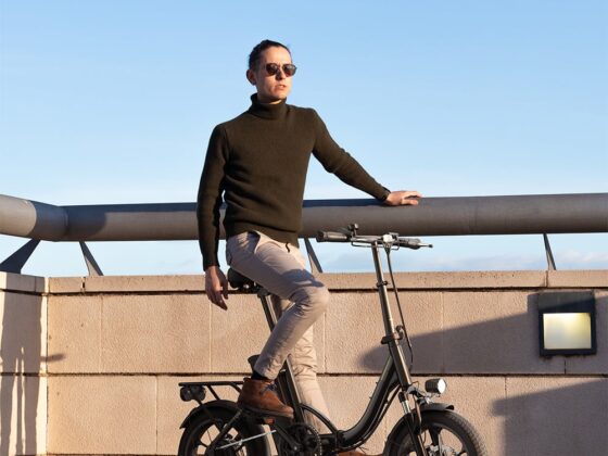 iScooter U4 eBike Review: Urban Commuting Just Got Smarter