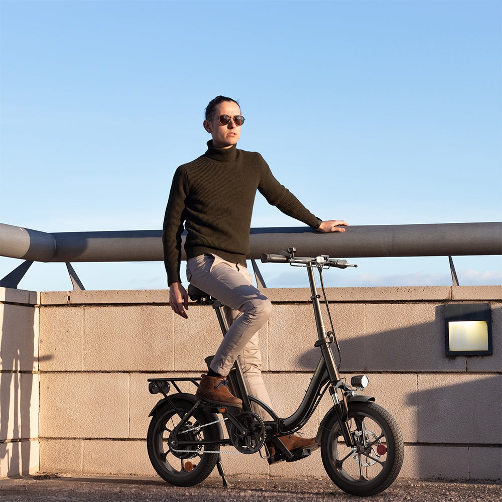 iScooter U4 eBike Review: Urban Commuting Just Got Smarter