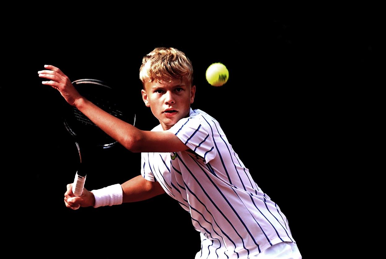 Tennis-Point: Ihr ultimatives Ziel für Schläger, Ausrüstung und Großartigkeit
