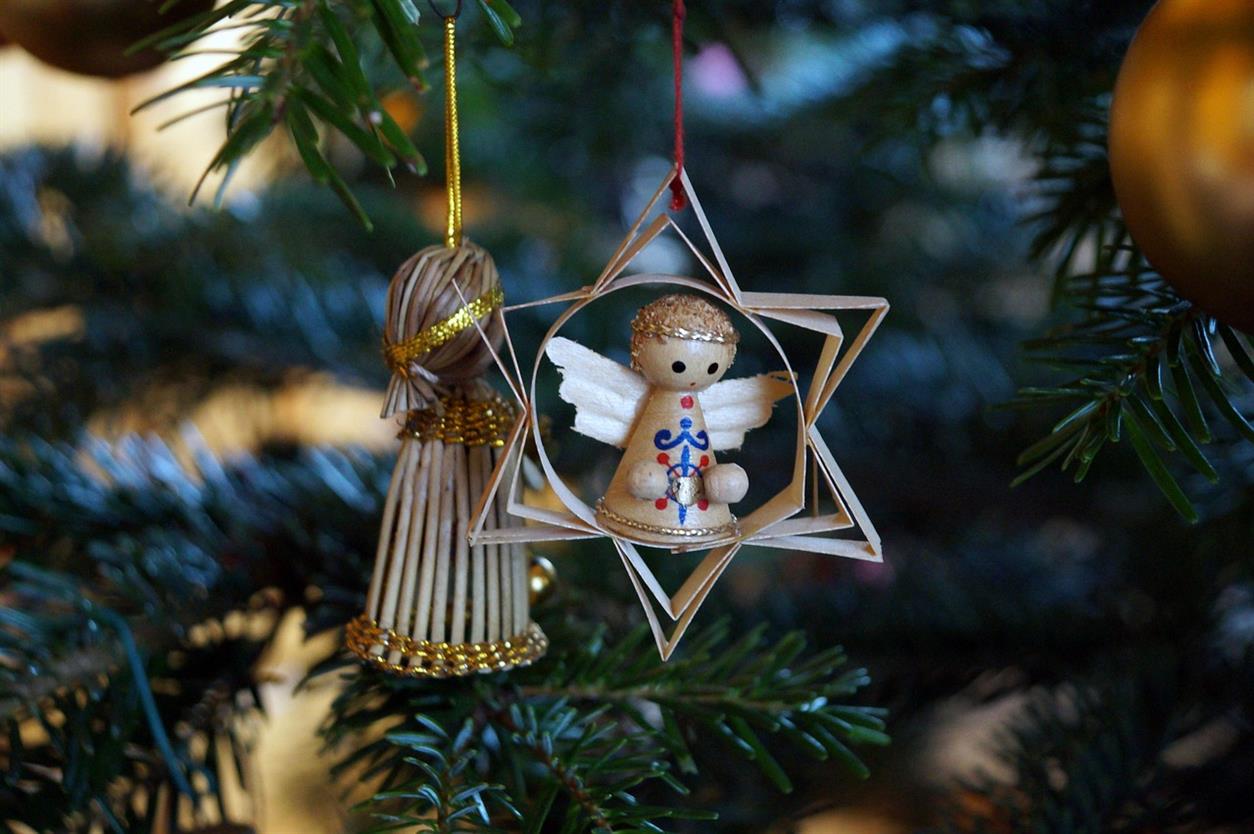 Old World Christmas: Preserving Holiday Magic Through Handcrafted Traditions