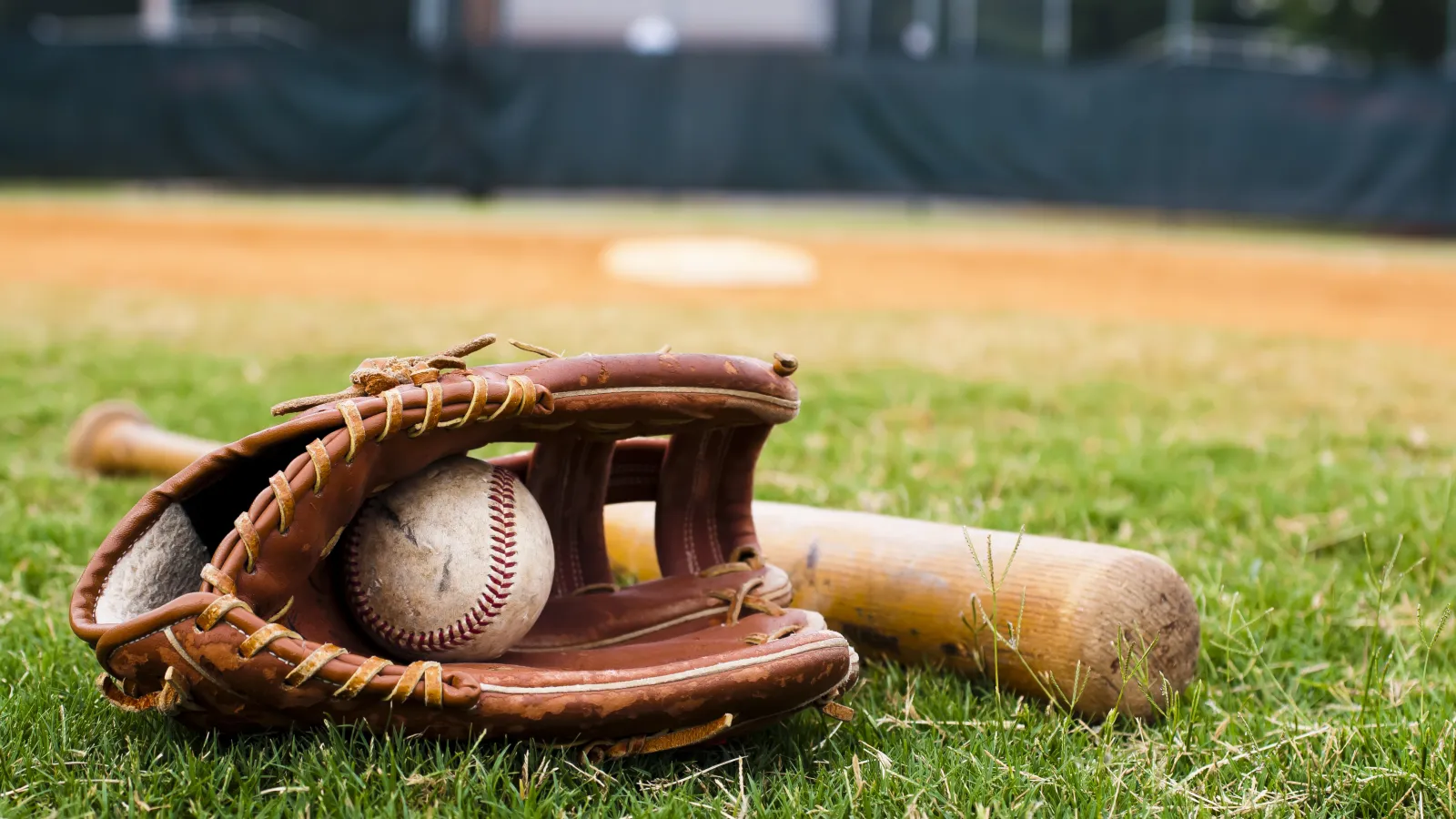 MLB: The Ultimate Digital Home for Baseball Fans, Gear, Tickets, and Live Action